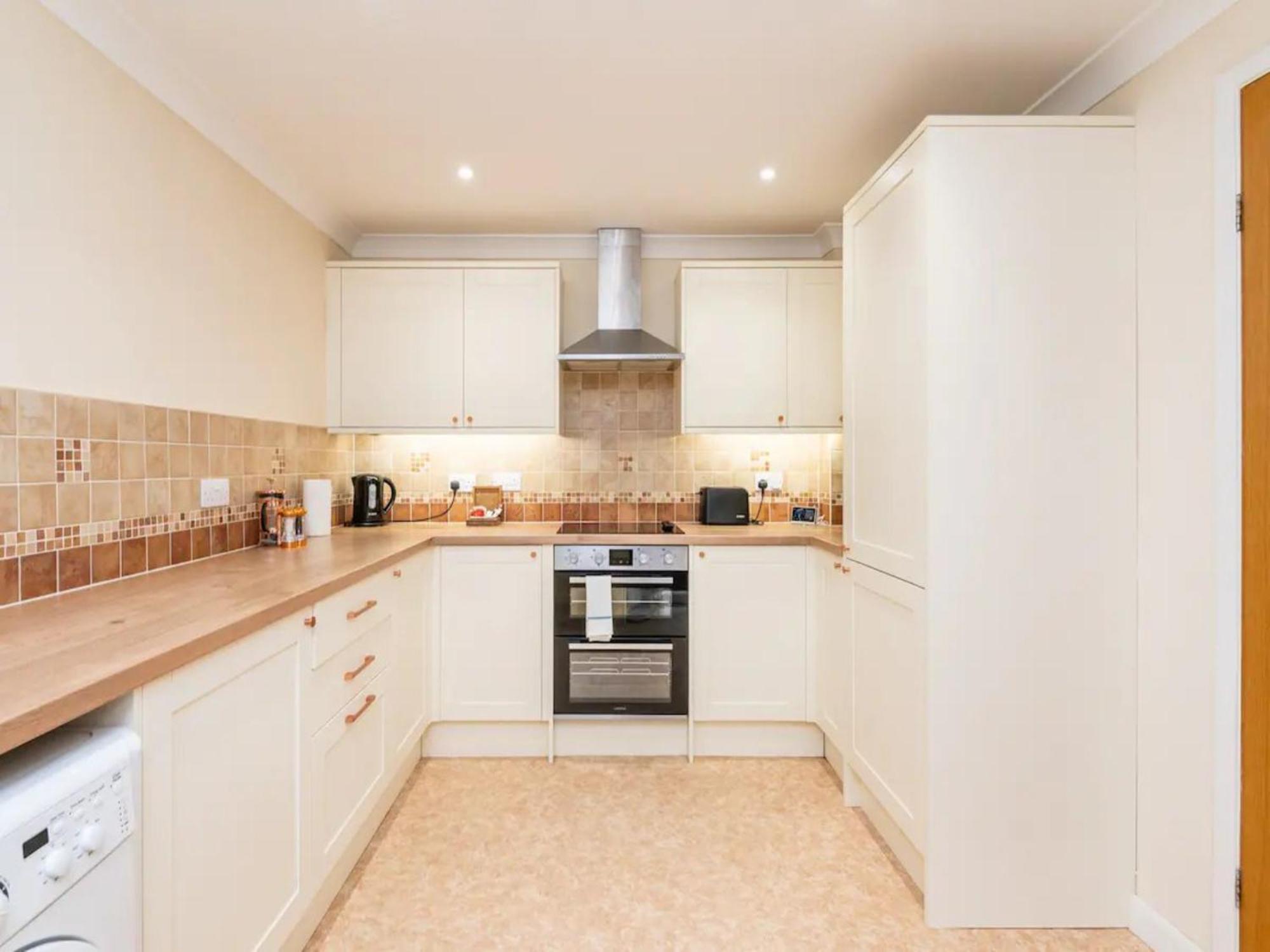 Pass The Keys Central Townhouse With Free Parking York Extérieur photo