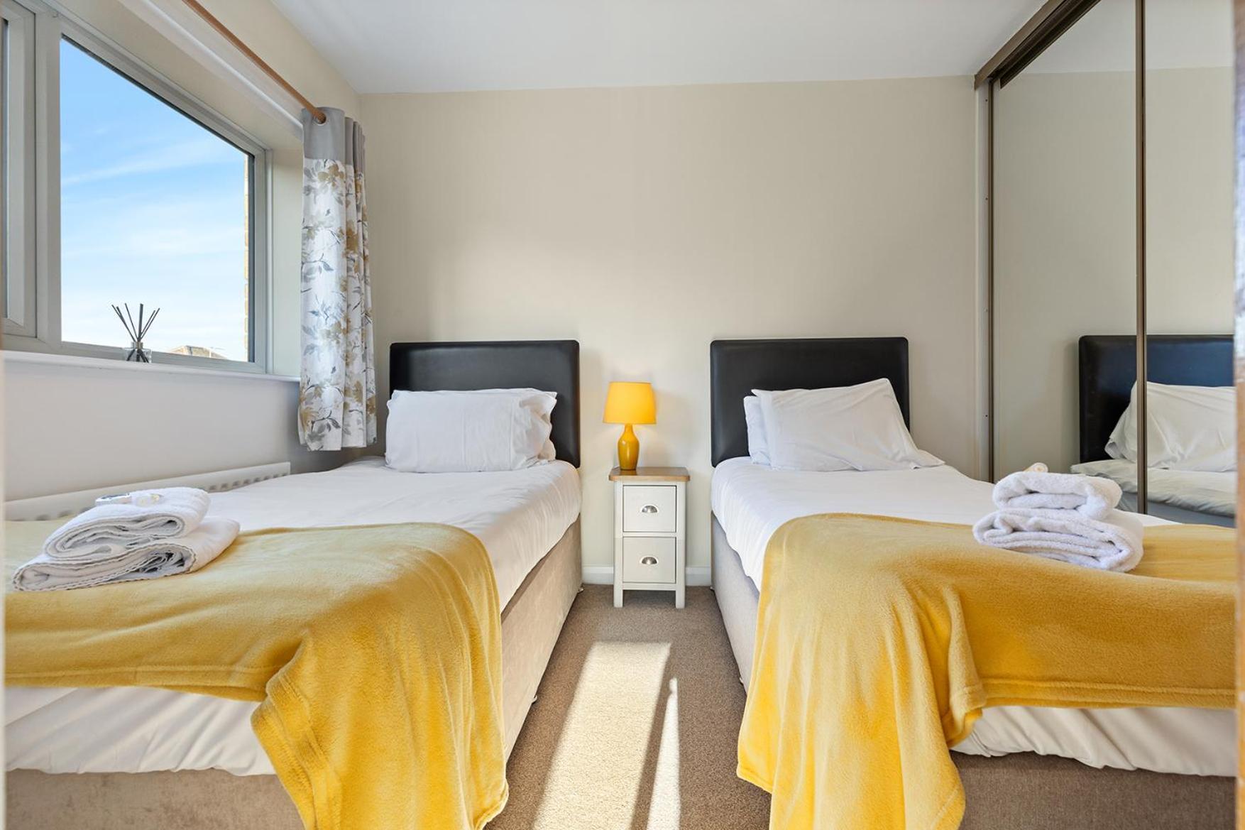 Pass The Keys Central Townhouse With Free Parking York Extérieur photo