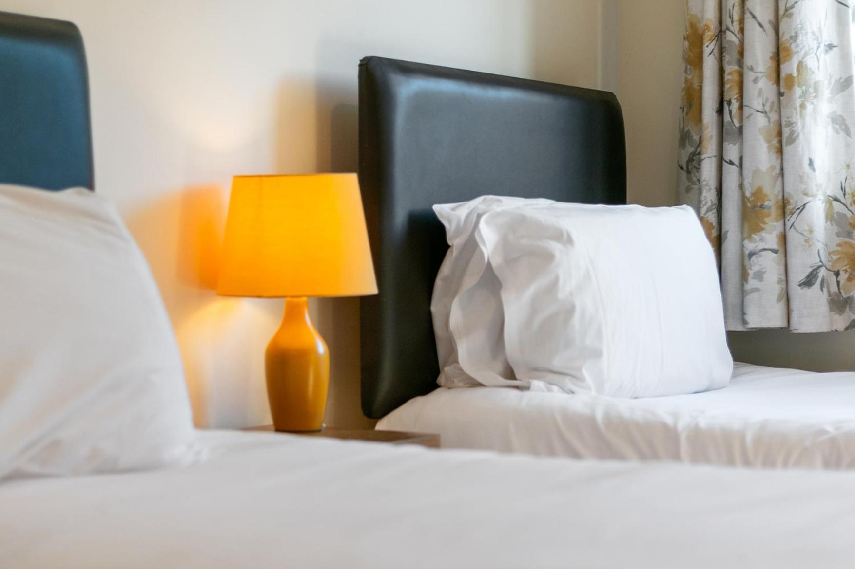 Pass The Keys Central Townhouse With Free Parking York Extérieur photo